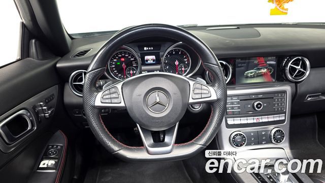 Mercedes-Benz SLC-Class (R172) SLC200 2017 — фото 13