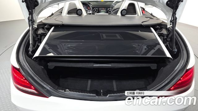 Mercedes-Benz SLC-Class (R172) SLC200 2017 — фото 19