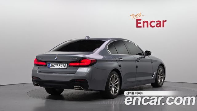 BMW 5 Series (G30) 530i xDrive Luxury Plus 2018 — фото 2