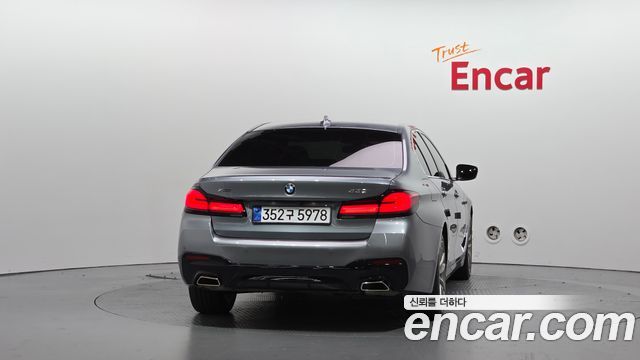 BMW 5 Series (G30) 530i xDrive Luxury Plus 2018 — фото 4