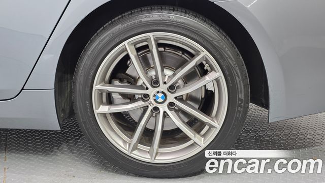 BMW 5 Series (G30) 530i xDrive Luxury Plus 2018 — фото 21