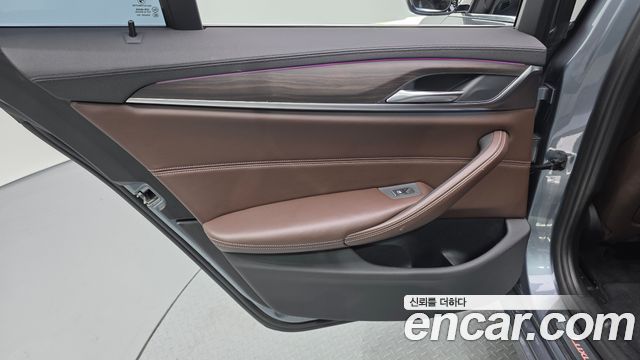 BMW 5 Series (G30) 530i xDrive Luxury Plus 2018 — фото 25