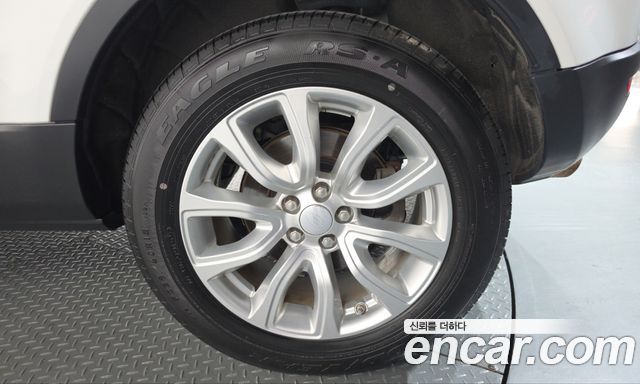 Land Rover Range Rover Evoque 2.0 TD4 SE 2019 — фото 21