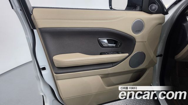 Land Rover Range Rover Evoque 2.0 TD4 SE 2019 — фото 24