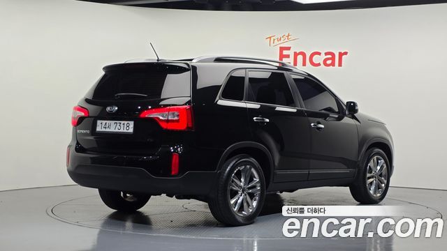 Kia Sorento R Diesel 2.0 4WD Noblesse 2014 — фото 2