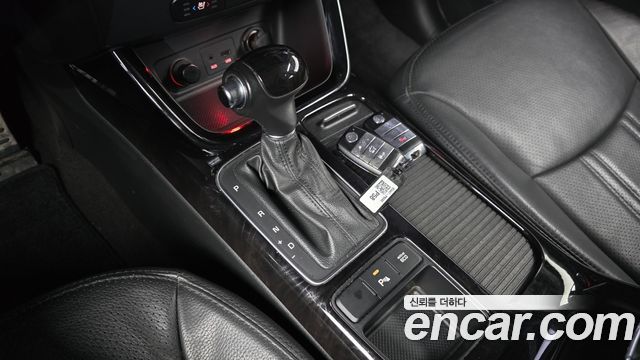 Kia Sorento R Diesel 2.0 4WD Noblesse 2014 — фото 9