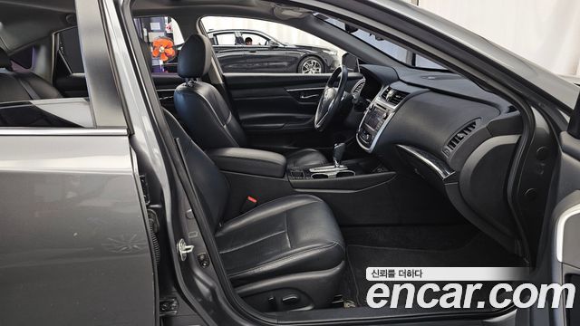 Nissan Altima 2.5 L33 2017 — фото 11