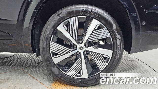 Renault Korea Grand Koleos 1.5 E-TECH Iconic 2WD 2025 — фото 21