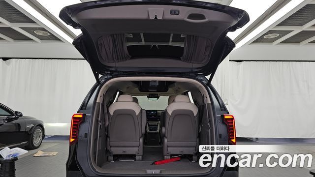 Kia Carnival (IV) Gasoline 9-Seater Hi Limousine Signature 2025 — фото 20