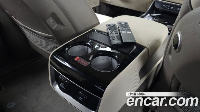 Kia Carnival (IV) Gasoline 9-Seater Hi Limousine Signature 2025 — фото 37