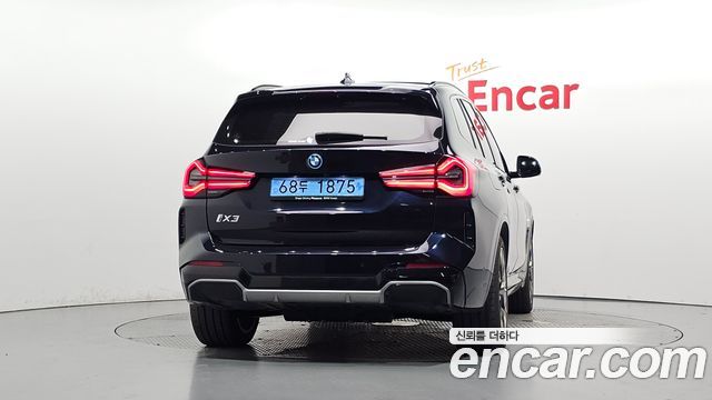 BMW iX3 M Sports 2025 — фото 4