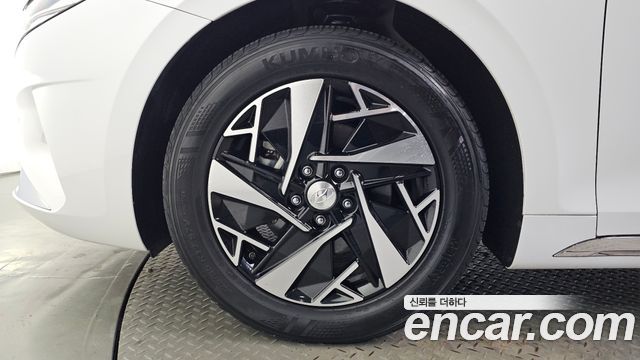 Hyundai Grandeur Hybrid (IG) Le Blanc 2023 — фото 5