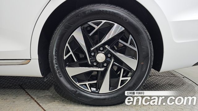 Hyundai Grandeur Hybrid (IG) Le Blanc 2023 — фото 21