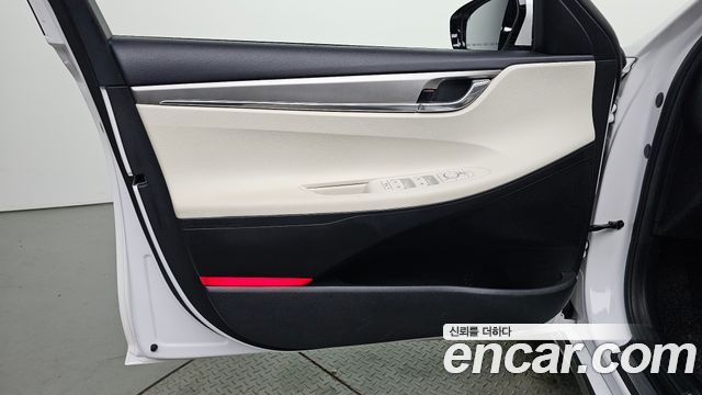 Hyundai Grandeur Hybrid (IG) Le Blanc 2023 — фото 24