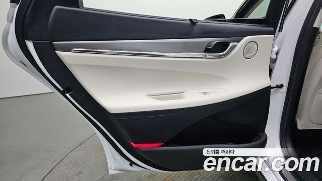 Hyundai Grandeur Hybrid (IG) Le Blanc 2023 — фото 25