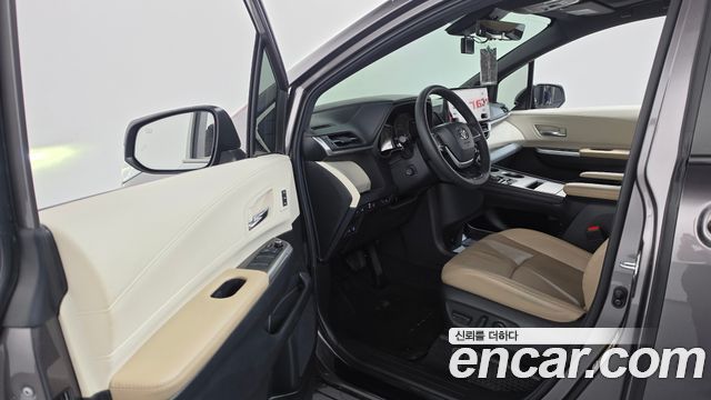 Toyota Sienna (IV) 2.5 Hybrid AWD 2024 — фото 10