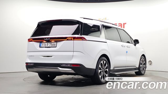 Kia Carnival (IV) Gasoline 7-Seater Signature 2023 — фото 2
