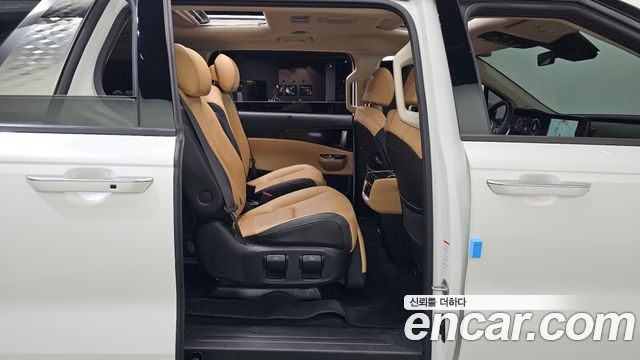 Kia Carnival (IV) Gasoline 7-Seater Signature 2023 — фото 11