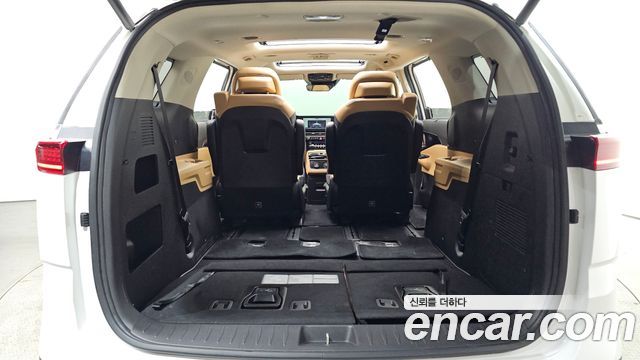 Kia Carnival (IV) Gasoline 7-Seater Signature 2023 — фото 33