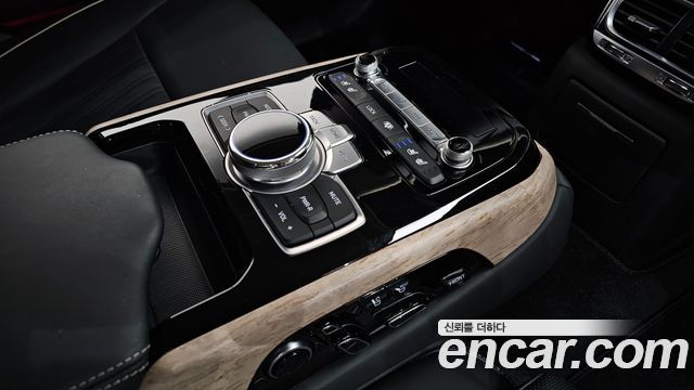 Genesis G90 3.8 AWD Prestige 2019 — фото 18