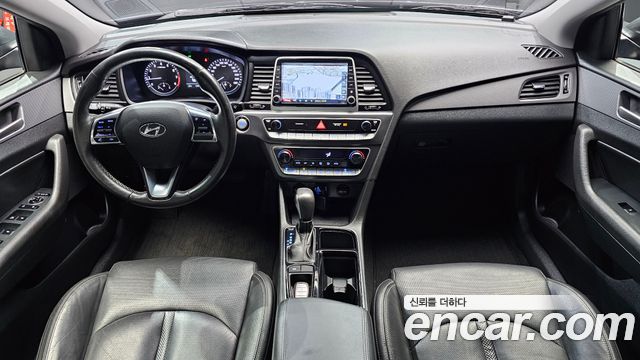 Hyundai Sonata New Rise LPI Modern 2018 — фото 7