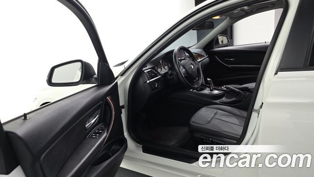 BMW 3 Series (F30) 320d 2013 — фото 10