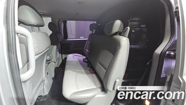 Hyundai Grand Starex 5-Seater VAN CVX Luxury 2011 — фото 12