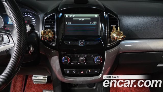 Chevrolet Captiva 2WD LTZ 2016 — фото 15