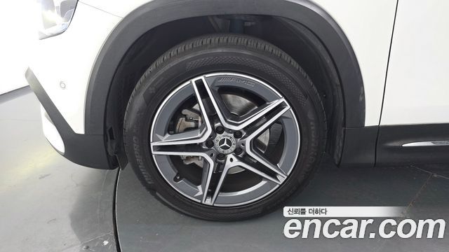 Mercedes-Benz GLB-Class (X247) GLB250 4MATIC 2021 — фото 5