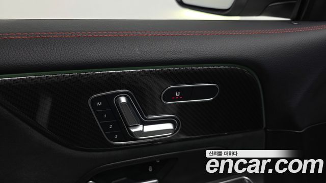 Mercedes-Benz GLB-Class (X247) GLB250 4MATIC 2021 — фото 19