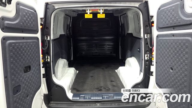 Kia PV5 Cargo Long Long Range Basic 2026 — фото 18