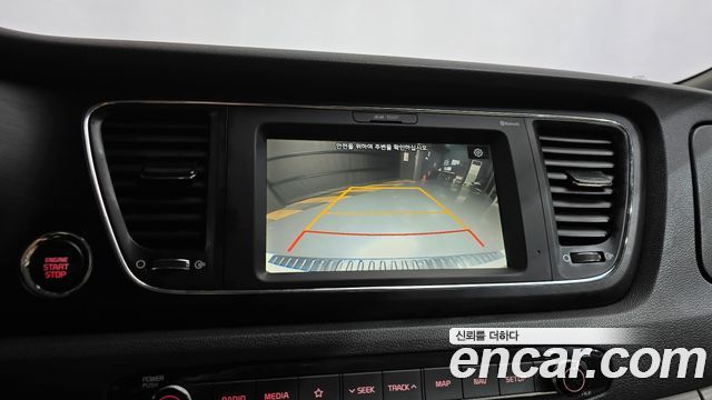 Kia Carnival 9-Seater Luxury 2019 — фото 14
