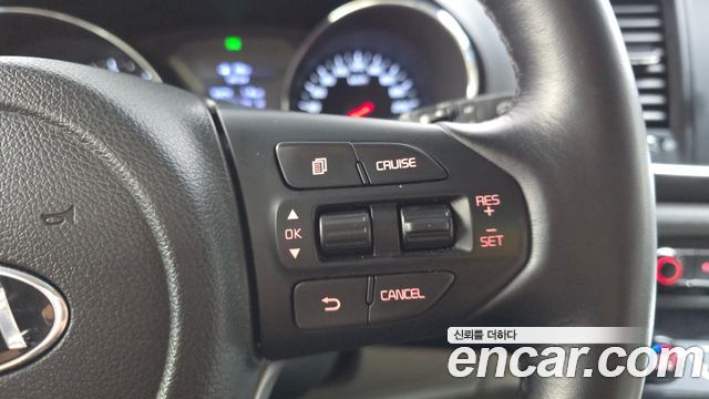 Kia Carnival 9-Seater Luxury 2019 — фото 16