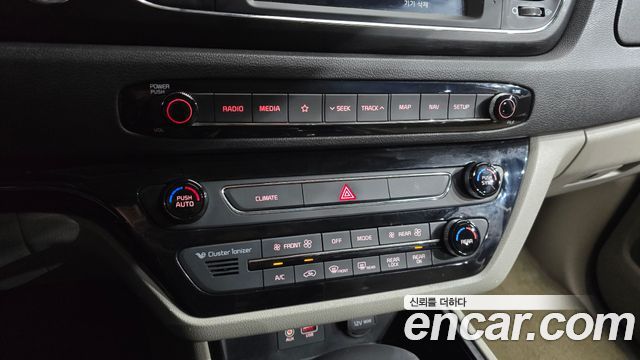 Kia Carnival 9-Seater Luxury 2019 — фото 30