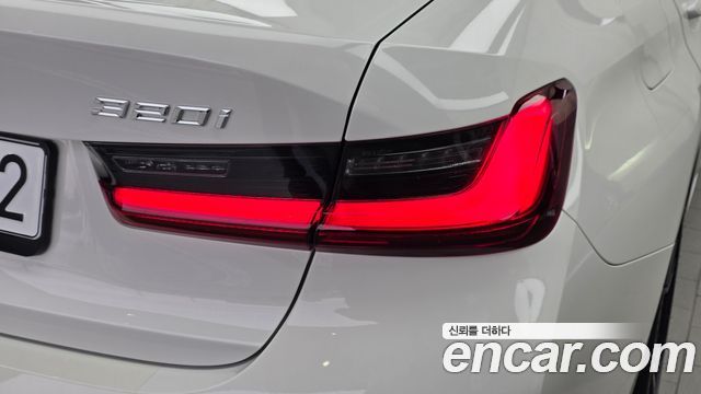 BMW 3 Series (G20) 320i M Sport 2025 — фото 29