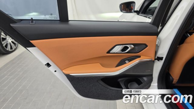 BMW 3 Series (G20) 320i M Sport 2025 — фото 31