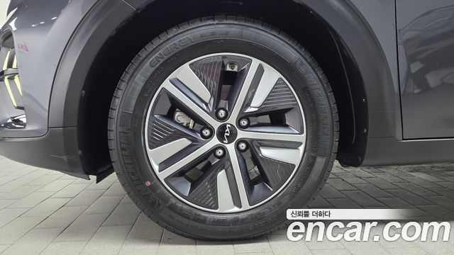 Kia Niro 1.6 HEV Prestige 2022 — фото 5