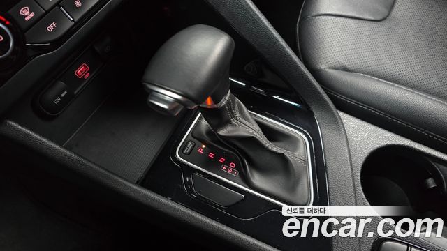 Kia Niro 1.6 HEV Prestige 2022 — фото 9