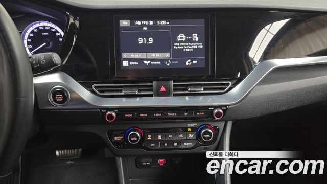 Kia Niro 1.6 HEV Prestige 2022 — фото 13
