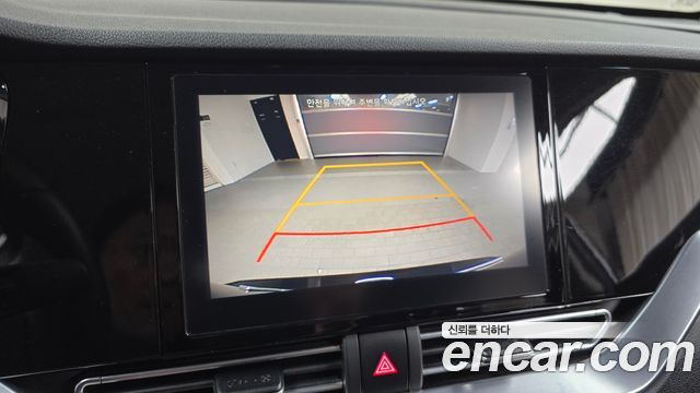 Kia Niro 1.6 HEV Prestige 2022 — фото 14