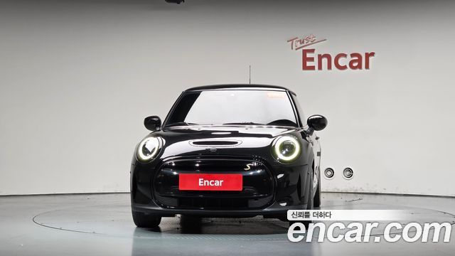 MINI Cooper Electric SE Electric 3rd 2023 — фото 3