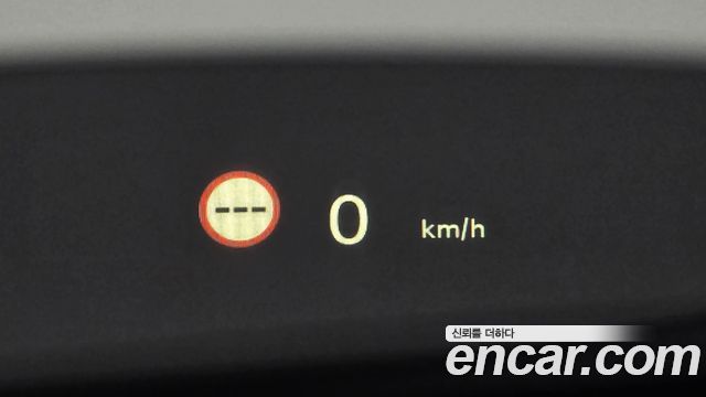 MINI Cooper Electric SE Electric 3rd 2023 — фото 17