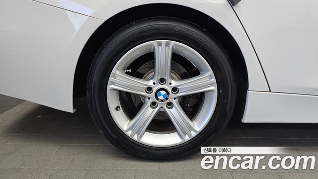 BMW 3 Series (F30) 320i 2014 — фото 5