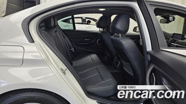 BMW 3 Series (F30) 320i 2014 — фото 12