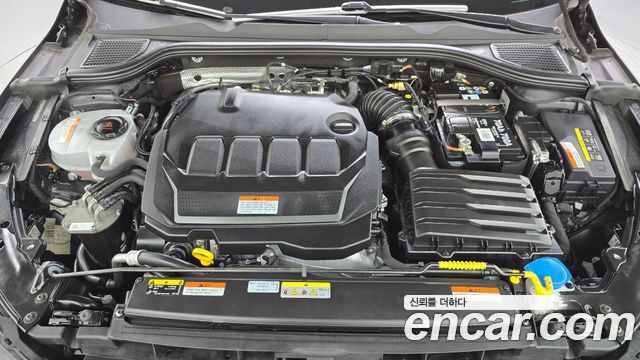 Volkswagen Golf (VIII) 2.0 TDI Prestige 2023 — фото 6