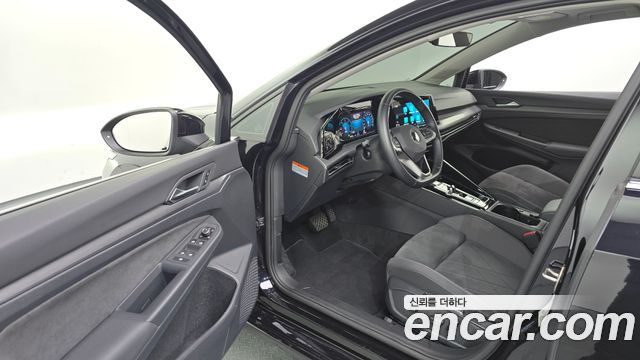 Volkswagen Golf (VIII) 2.0 TDI Prestige 2023 — фото 10