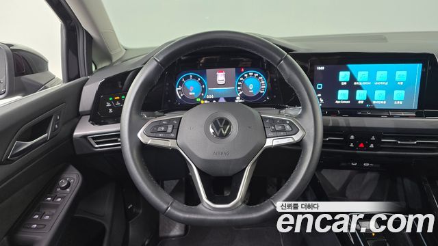 Volkswagen Golf (VIII) 2.0 TDI Prestige 2023 — фото 13