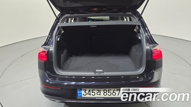 Volkswagen Golf (VIII) 2.0 TDI Prestige 2023 — фото 18