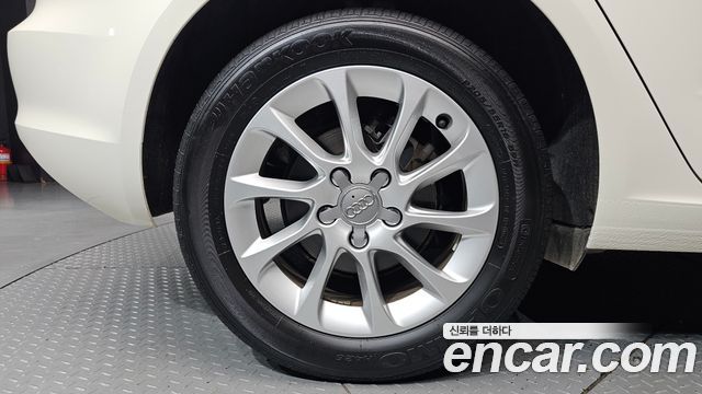 Audi A3 25 TDI Dynamic Sportback 8V 2015 — фото 5
