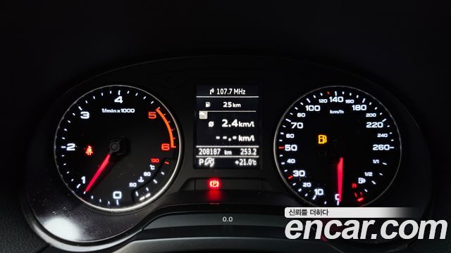 Audi A3 25 TDI Dynamic Sportback 8V 2015 — фото 8